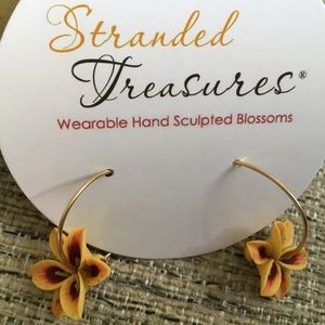 Earrings Yellow Lily Hoop